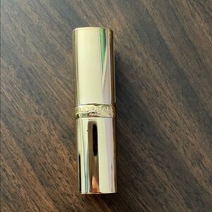 L’Oréal Lipstick